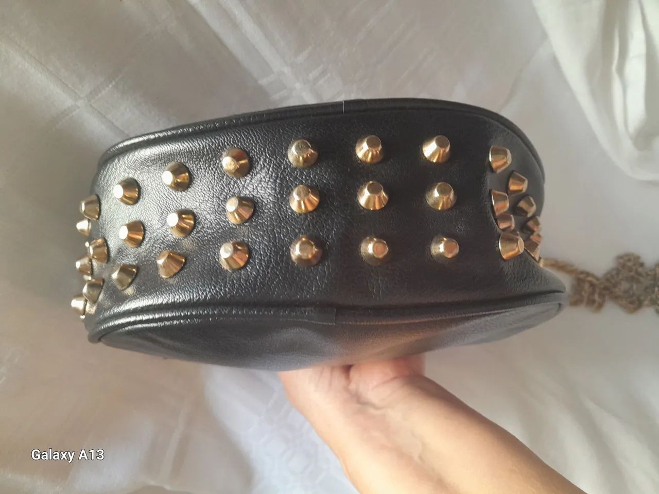 Bolsa  Onça com  Ribites Dourada  - Foto 2