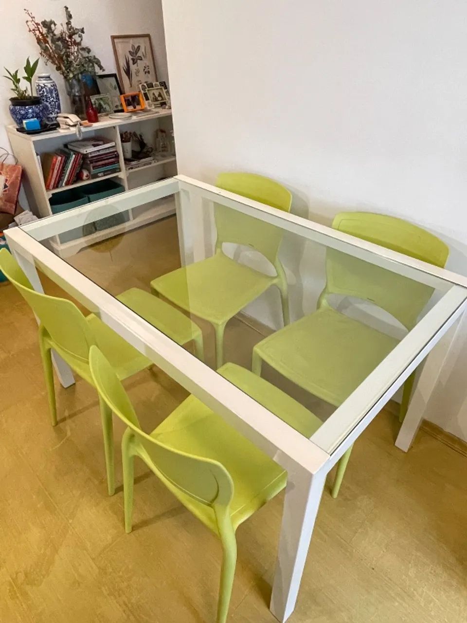 Mesa com 4 cadeiras  - Foto 2