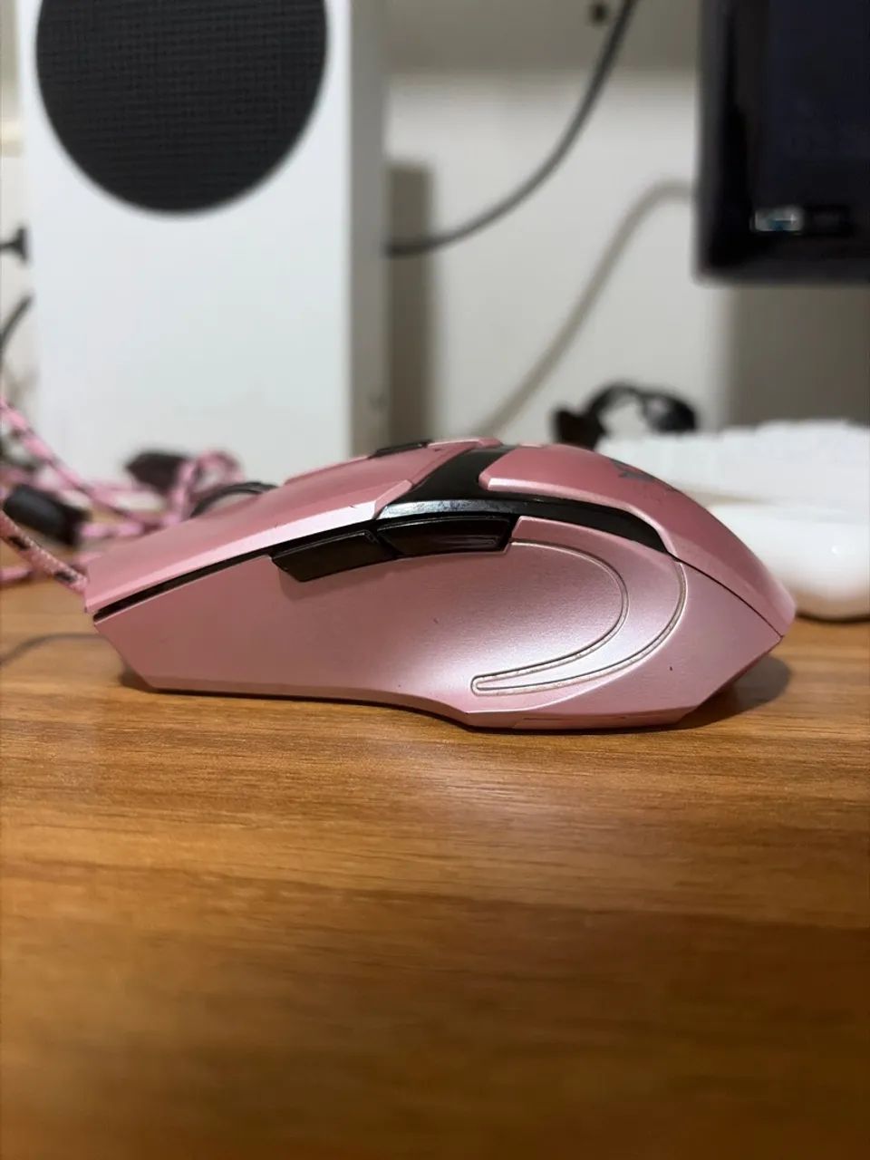 Mouse Trust Gav Gxt 101p Gaming 4800 Dpi em cor rosa - usado  - Foto 3