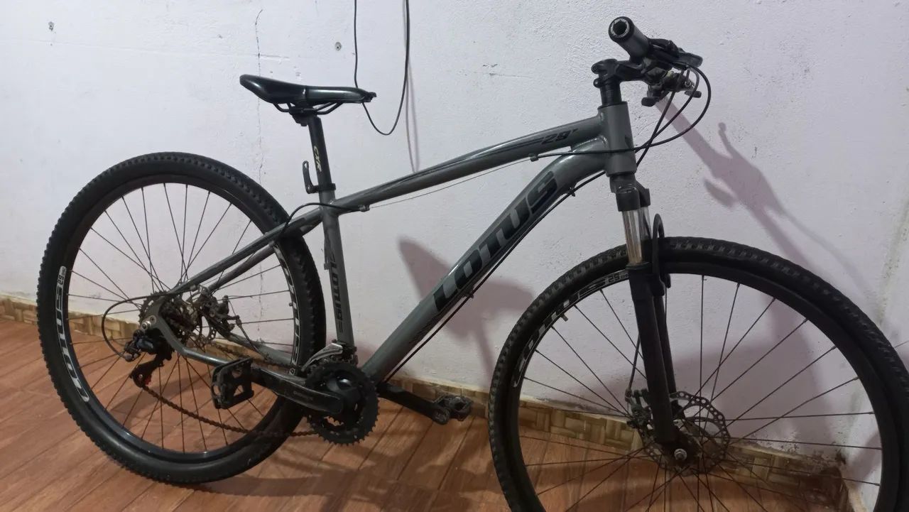 Vende-se  bicicleta  Lotus