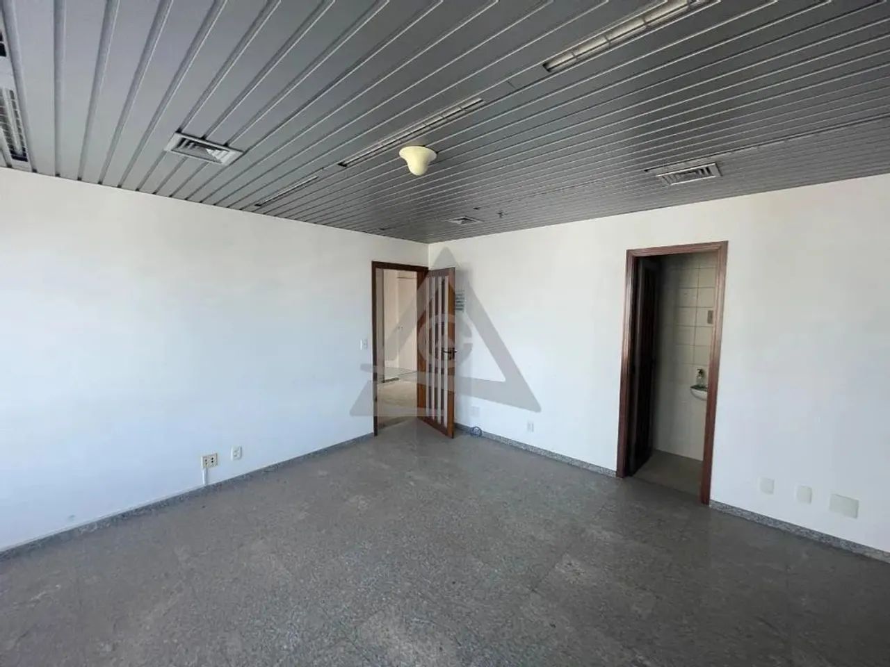 Sala para alugar em Campinas, Cambuí, com 240 m², Metropolitan Plaza - Cambuí - Foto 3