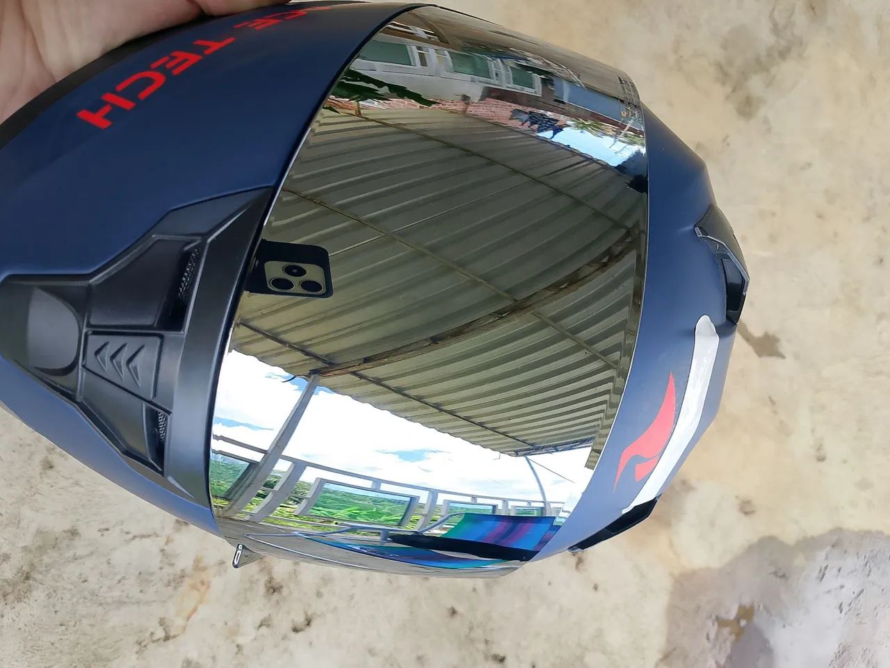 Vendo capacete RACE TECH tamanho 58 novo vai com as 2 viseira valor 250