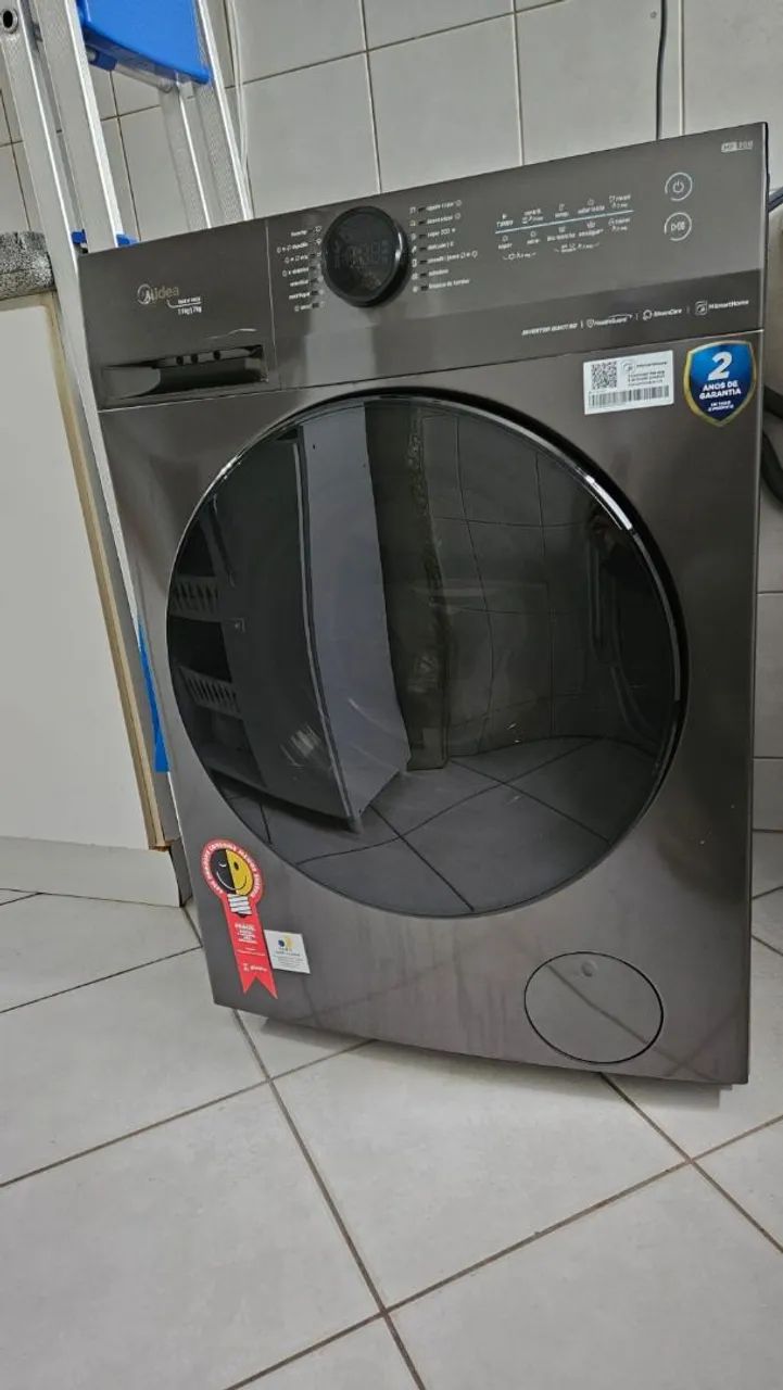 Lava e Seca Midea MF200 11kg/7kg Titanium 220V - Excelente Estado