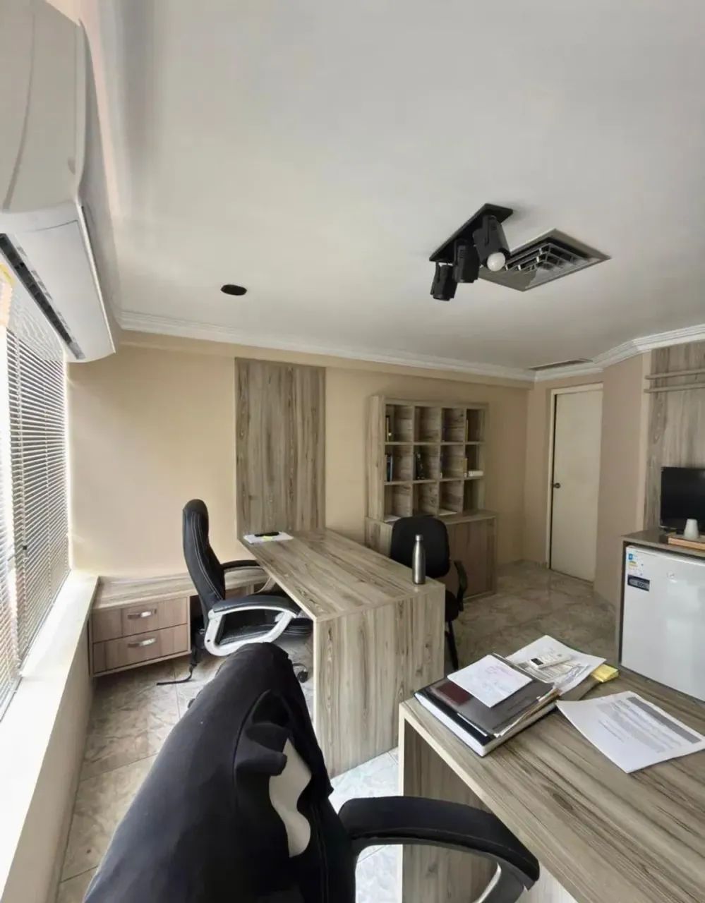 VENDO SALA COMERCIAL COM 78M2 NO EDIFÍCIO RIO NEGRO CENTER - Foto 4
