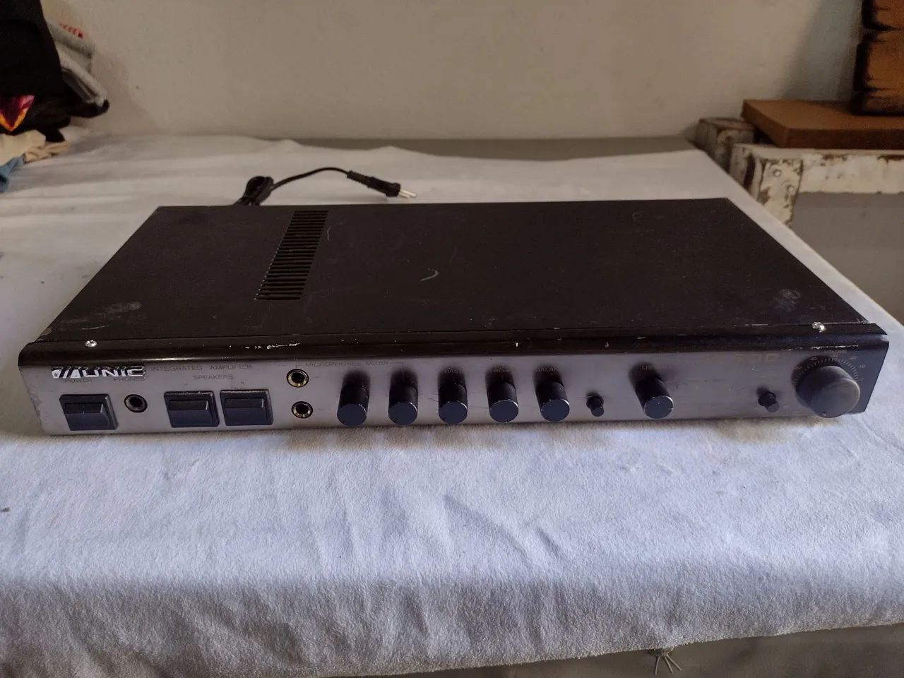 Amplificador UNIC AC 800