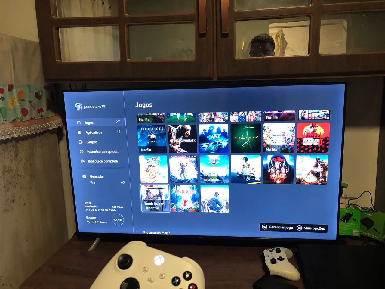 Xbox One x 1tera - Foto 4