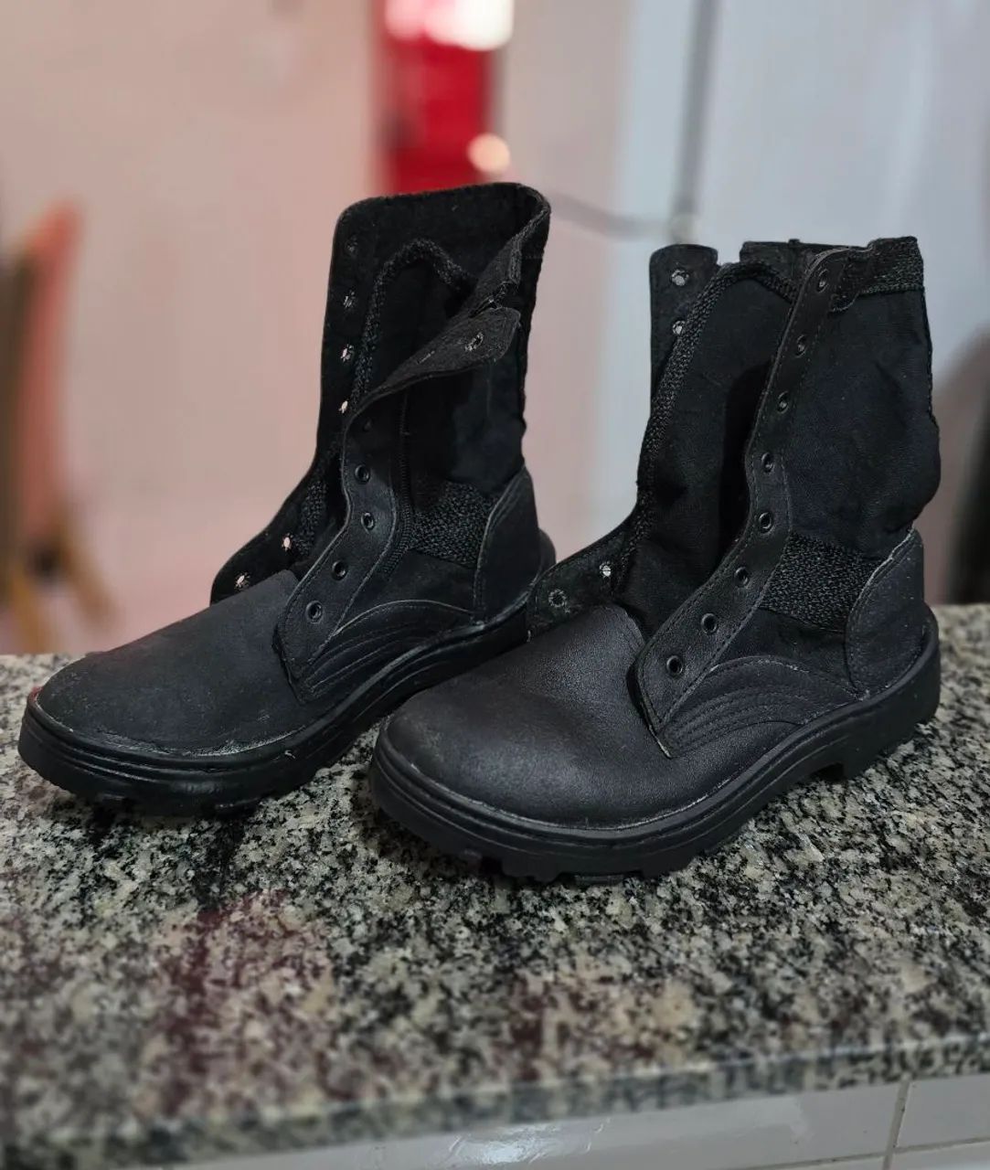Coturno Militar com zíper Extra Leve 
