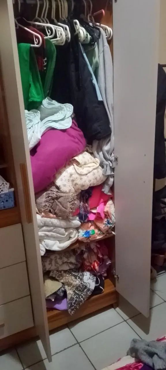 Guarda Roupa semi novo  - Foto 4