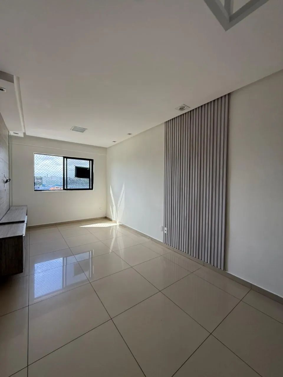 Apartamento a venda (3/4 com suite) no Poço