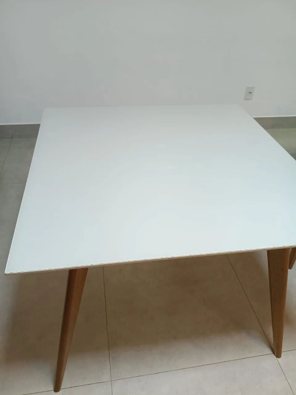 MESA DE VIDRO PARA 4 CADEIRAS EM EXCELENTE ESTADO