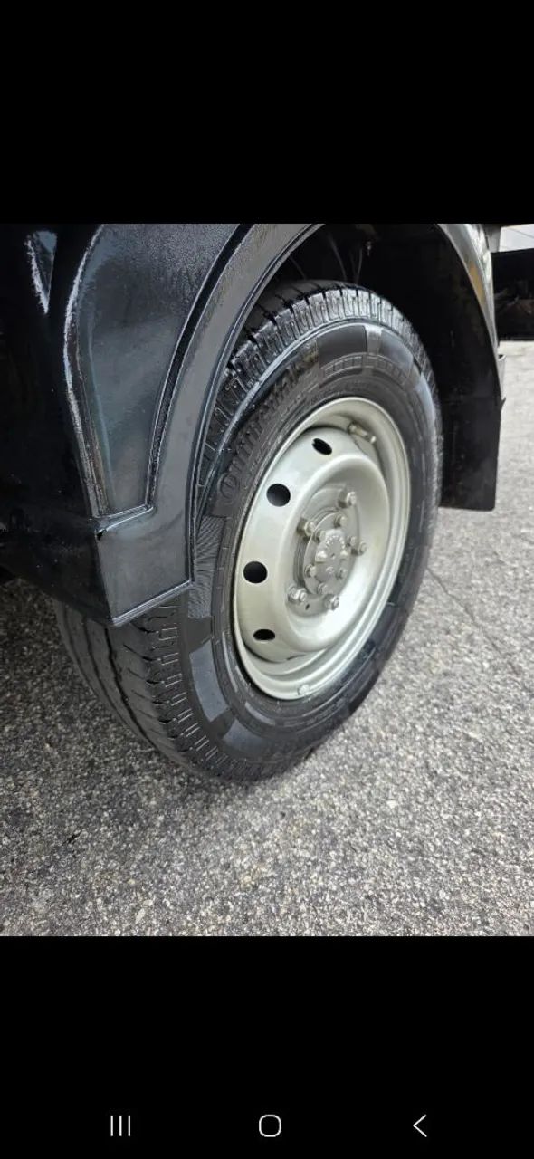 Kia Bongo/ Segundo Dono. - Foto 3