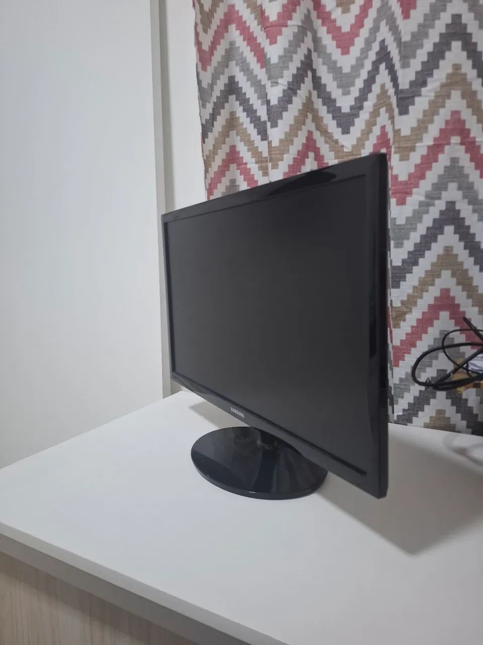 MONITOR 24'' POLEGADAS FULL HD HDMI E VGA - Foto 3