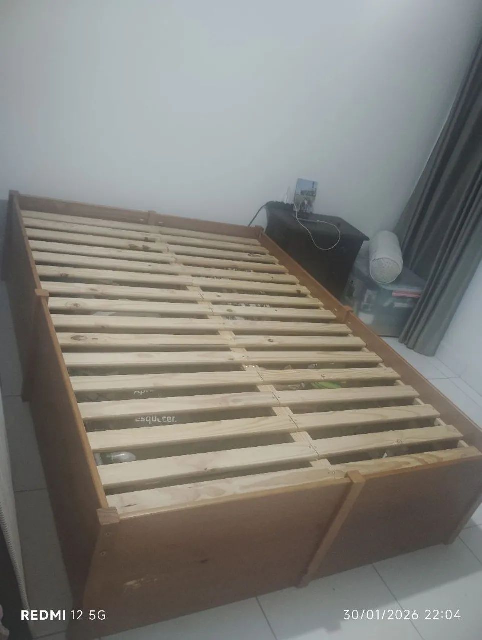 Cama de Casal com 4 Gavetas