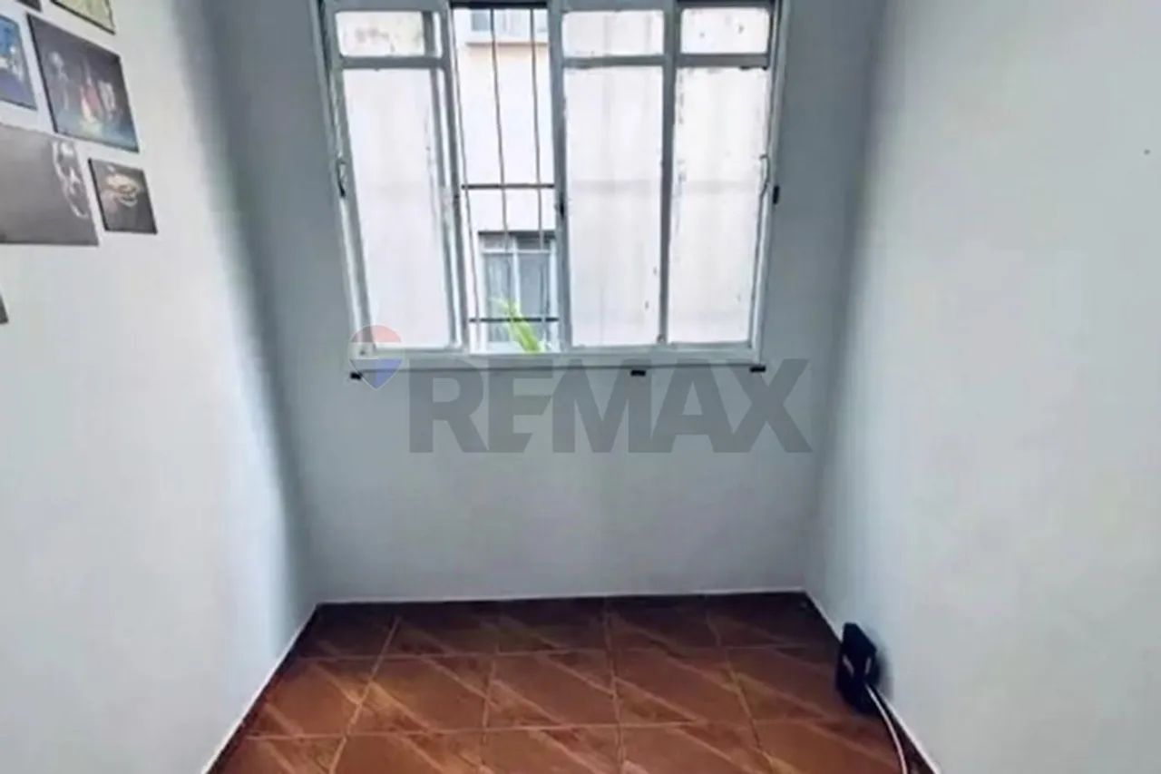 Apartamento Reformado no Bairro Candelária: 2 Quartos, 42m² - Foto 5