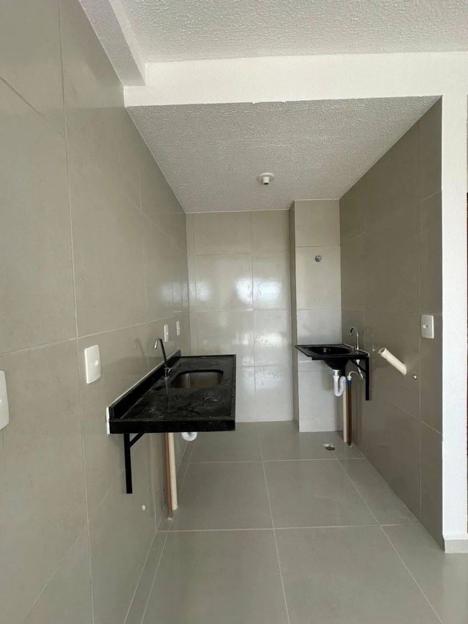 APARTAMENTO COM VARANDA A 5 MINUTOS DA PRAIA  - Foto 4
