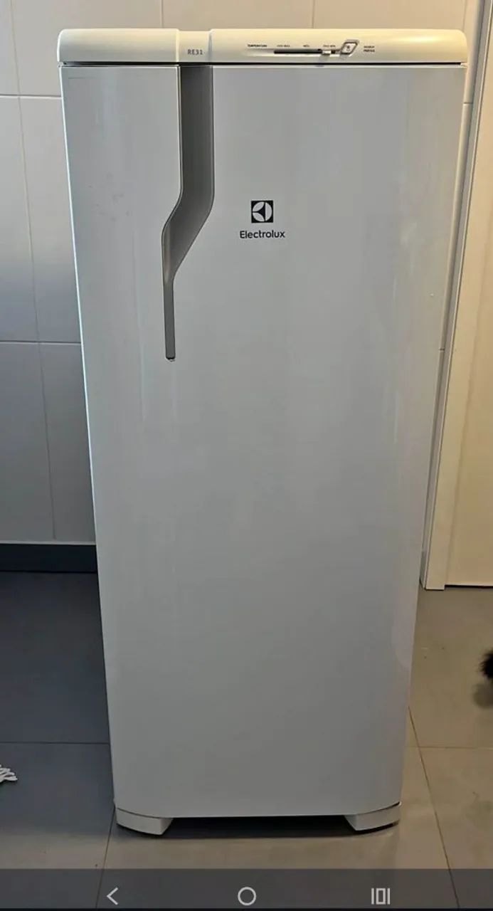 Geladeira Electrolux perfeita barata 