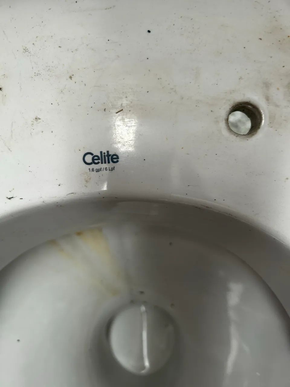 Vaso sanitário com caixa acoplada - Foto 2