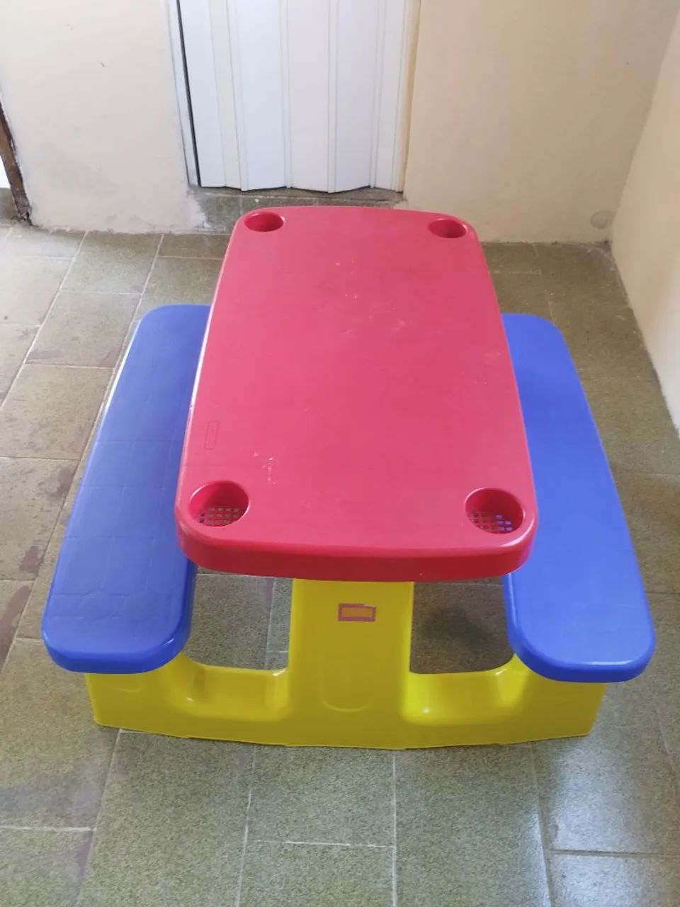 Tramontina Children's Table