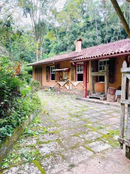 Sítio- Nova Friburgo, Alto