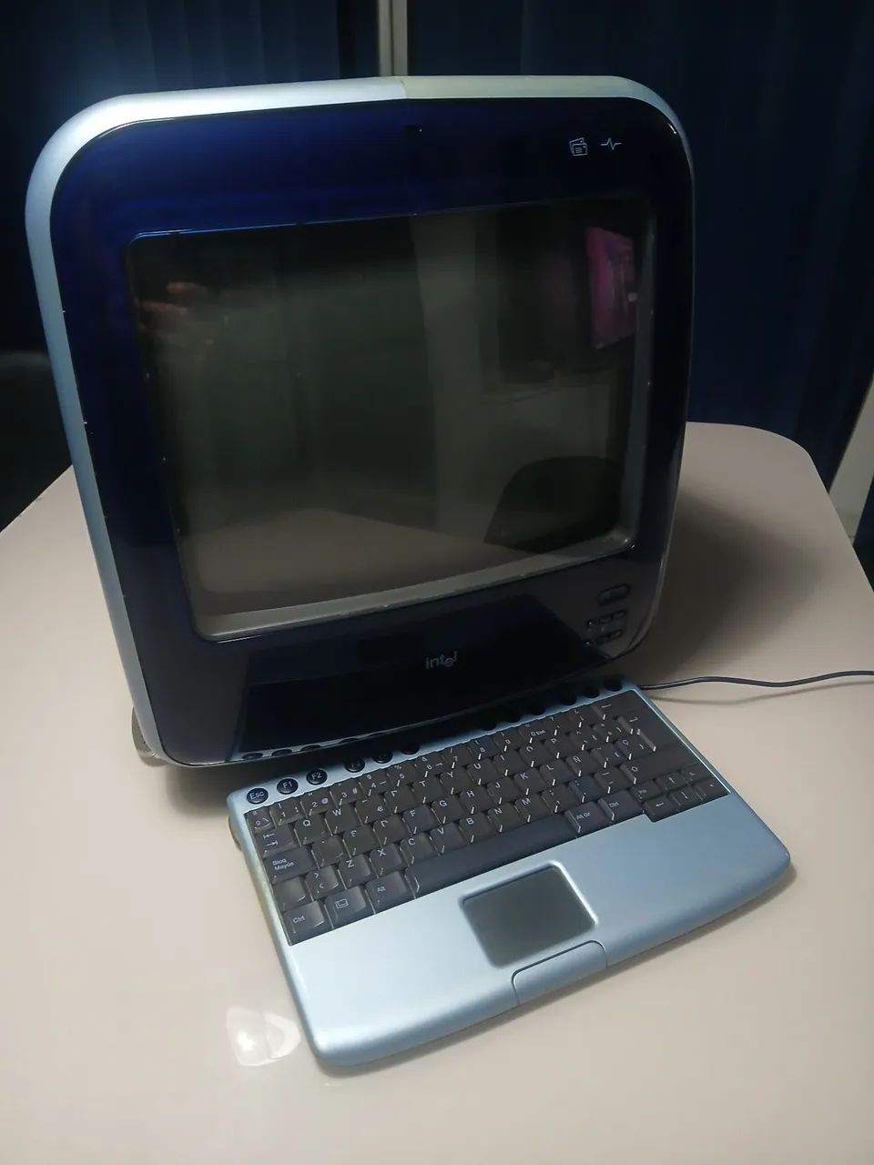Intel Dot Station 