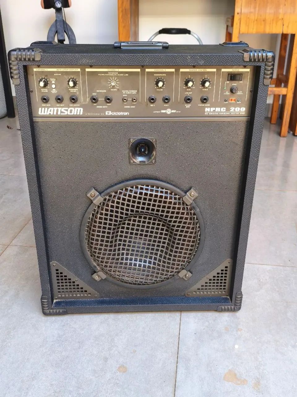 Caixa amplificadora Wattsom NPRC 200 - Foto 2