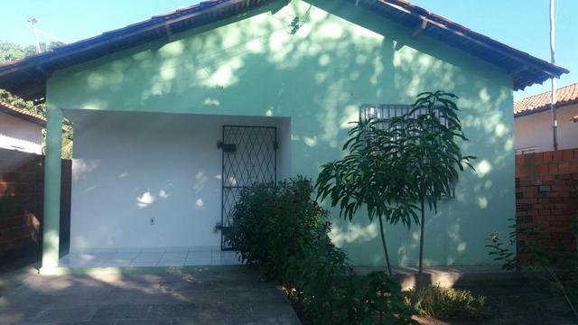 Aluga se uma casa em lagoa do piaui telefone 9943-7507 (zap)