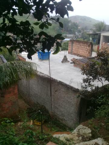 Vendo imóvel com duas casas e amplo terreno em Austin - Nova Iguaçu - Foto 16
