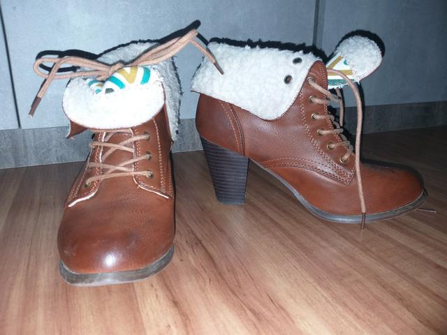 Botinha Marrom - Laced Boties