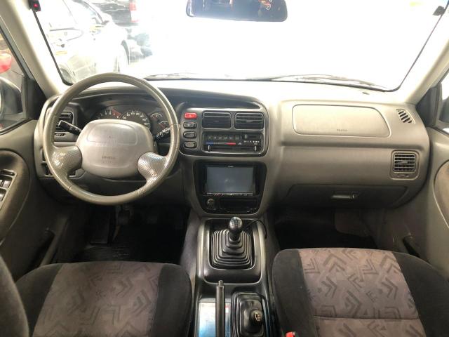 Chevrolet tracker 4x4 manual 2009 com teto solar - Foto 8