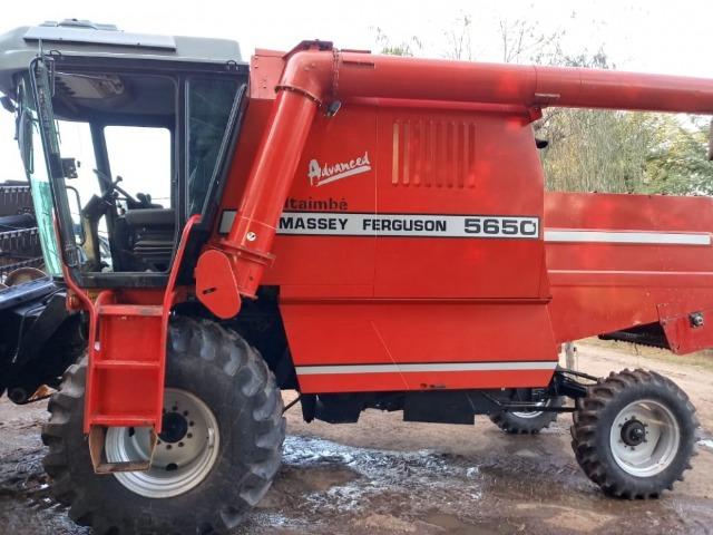Colheitadeira - MF 5650