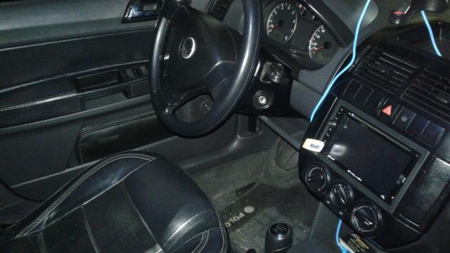 Polo hatch preto 2009 - Foto 10