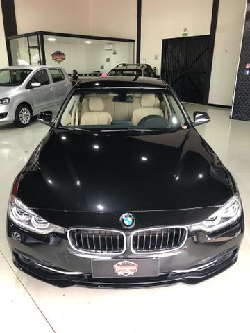 BMW 320i SPORT 2017 - Foto 4