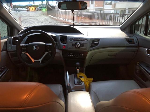 Única dona - Civic 2.0 LXR automático 2014 - Foto 6