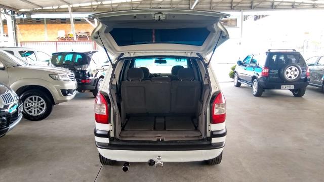 Chevrolet Zafira ZAFIRA 2.0 MPFI ELEGANCE 8V FLEX 4P MANUAL 4P - Foto 11