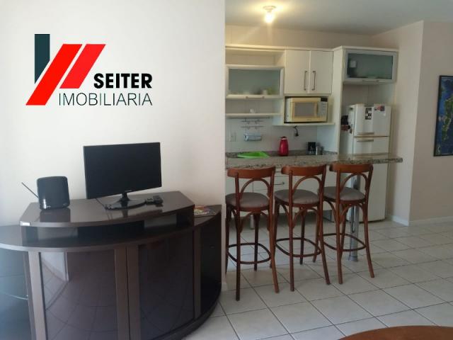 Apartamento mobiliado de 2 dormitorios suite e sacada com churrasqueira no itacorubi - Foto 11