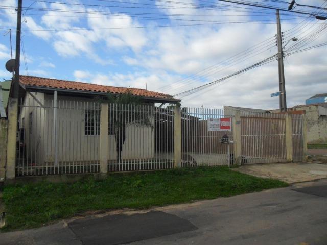 Casa com 03 dormitórios - Terreno de esquina - C120 - R$ 220.000,00 - Foto 2