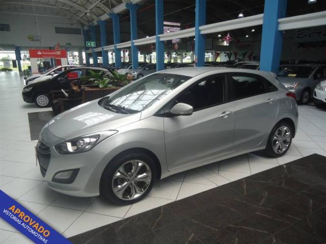 HYUNDAI I30 1.8 4P AUTOMATICO - Foto 5