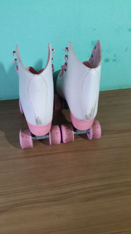 Vendo patins profissional ou troco por um celular - Foto 3