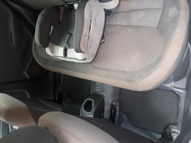 Carro Prisma 1.4 Ano 2015/2016 - Foto 2
