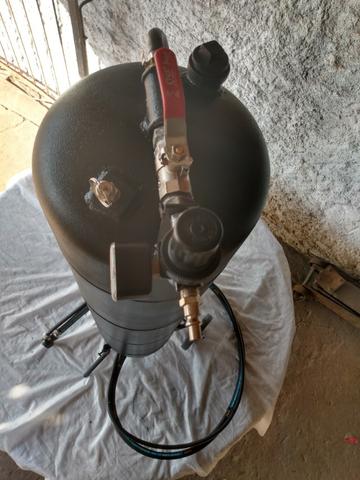 Máquina De Jato Areia Espigão Inox - Seco E Úmido 130 Kg - Foto 2