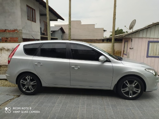 Vendo i30cw 2011