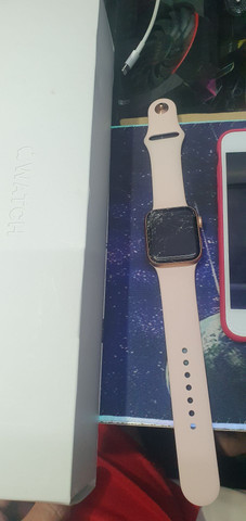 Apple Watch 4 de 40mm. Trincado - Foto 3