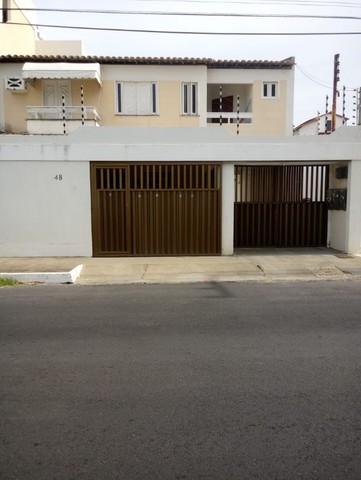 Casa mobiliada, por temporada, Rua Dr. Fernando sampaio, a 150m da Orla de atalaia