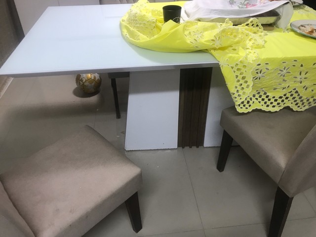 Armário de cozinha +mesas