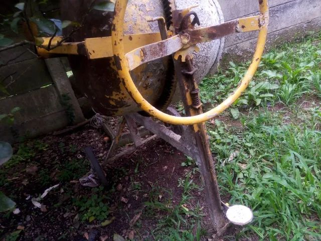 Betoneira Menegueti 120 litros  - Foto 2