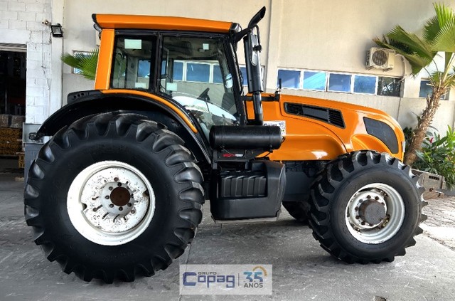 Trator de Pneus Valtra BH210 Ano 2014 - Foto 5