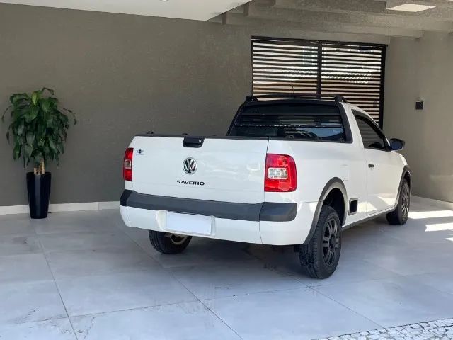 Volkswagen Saveiro 1.6 Mi Titan Cs em Curitiba