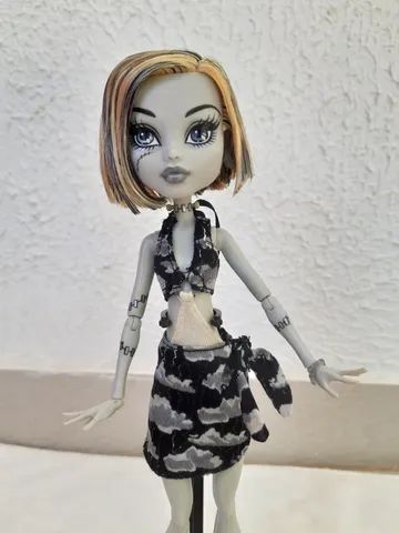 Monster high bonecas basicas frankie stein mattel