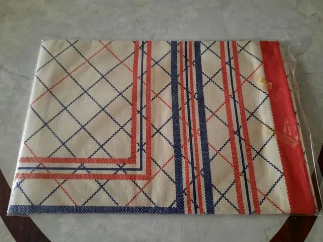 Toalha de Mesa Dôhler - Tânia. Santa Catarina . 80×80cm.  - Foto 4