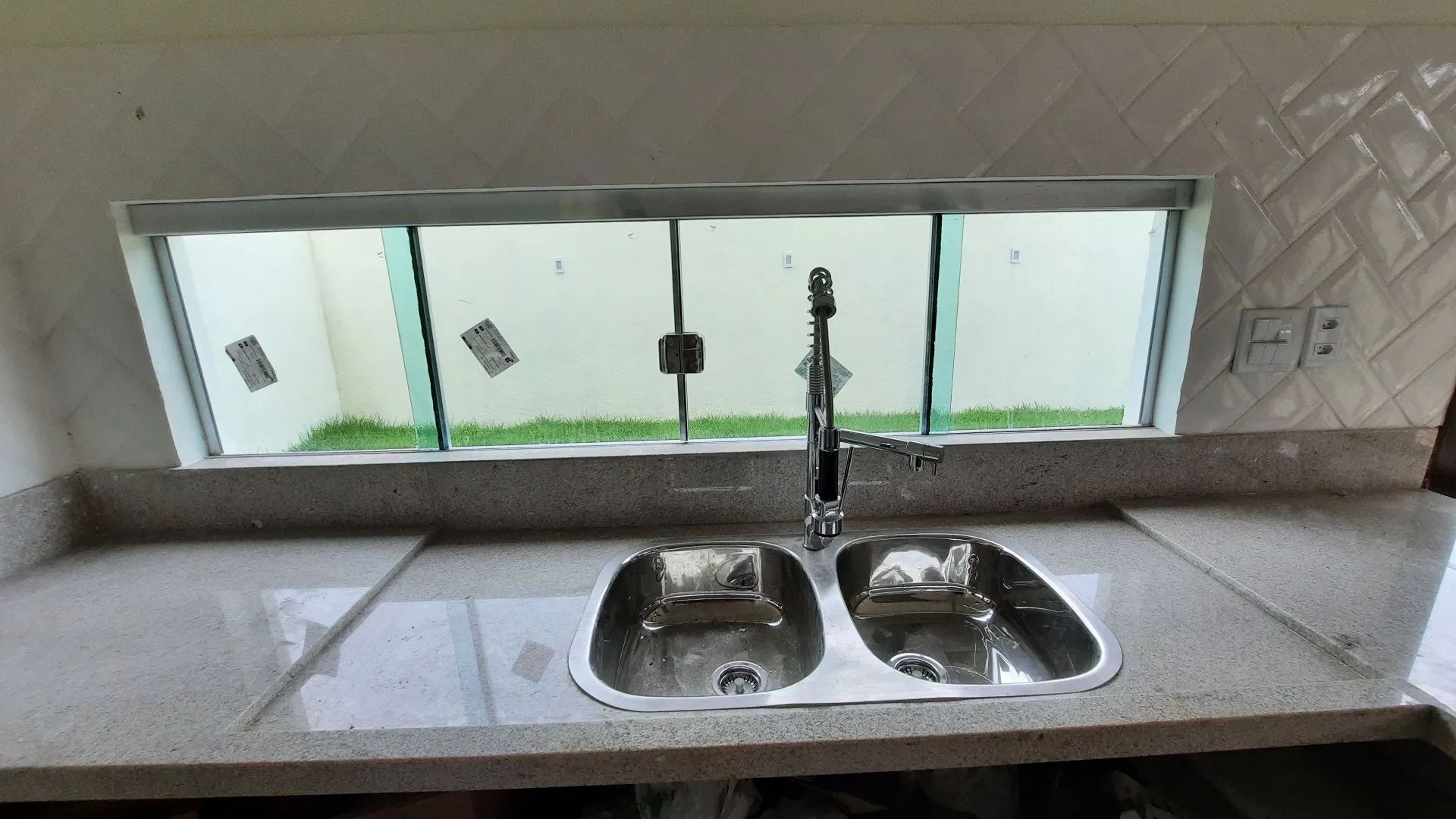 JANELAS DE CORRER EM VIDRO TEMPERADO BLINDEX  - Foto 5